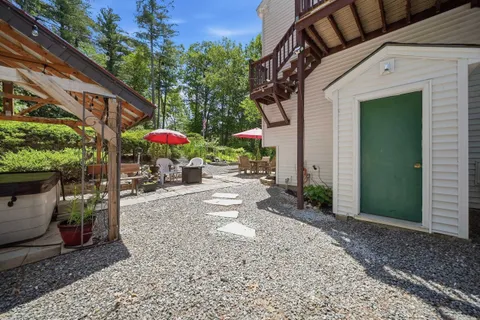 $599,900 | 12 Campbell Drive, Pelham, NH 03076
