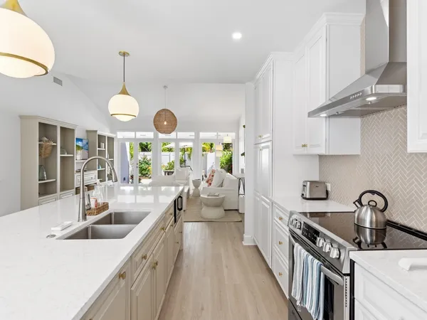 $8,000 | 5828 Jimmy Buffett Mem Highway, Unit 30, Indian River Shores, FL 32963