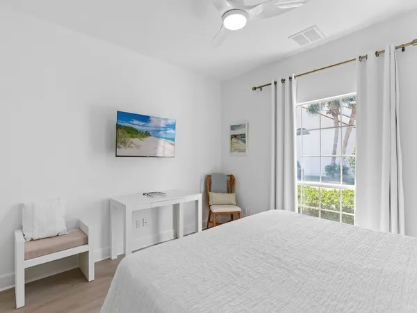 $8,000 | 5828 Jimmy Buffett Mem Highway, Unit 30, Indian River Shores, FL 32963