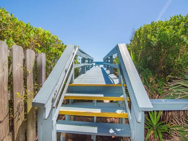 $8,000 | 5828 Jimmy Buffett Mem Highway, Unit 30, Indian River Shores, FL 32963