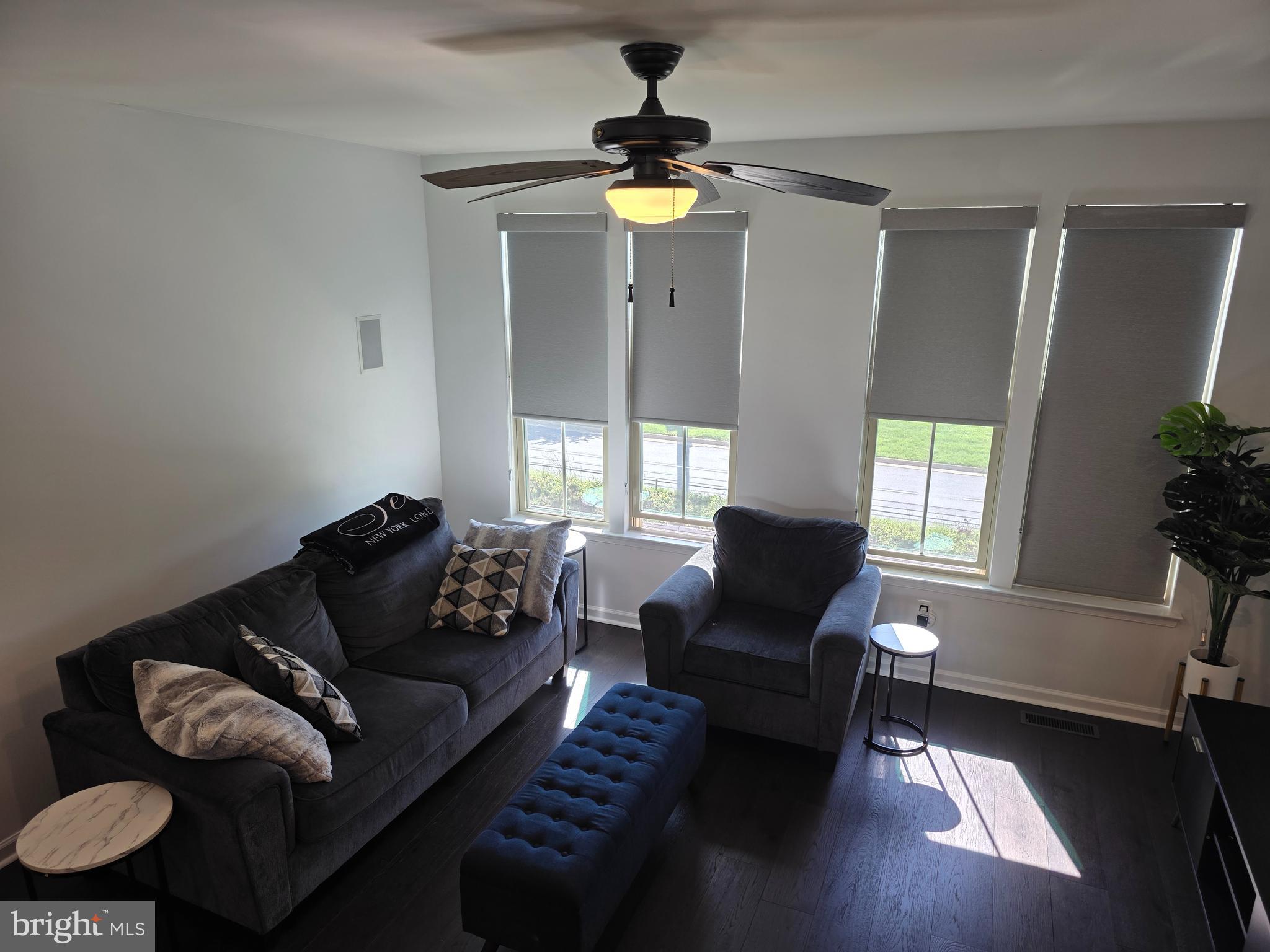 43815 Stubble Cor Square Ashburn, VA 20147 - Photo 9 of 23 a living room with furniture and a window