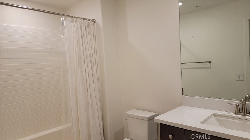 112 Acamar Irvine, CA 92618 - Photo 18 of 28