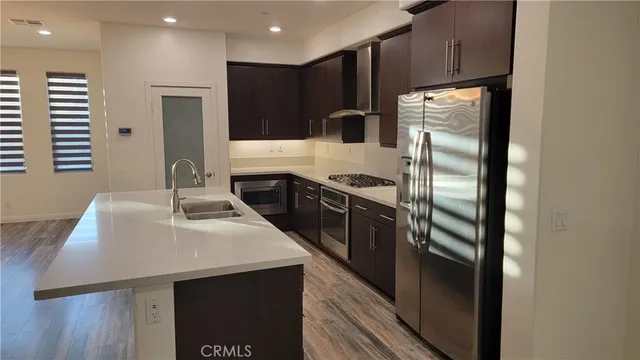 $5,050 | 112 Acamar, Irvine, CA 92618