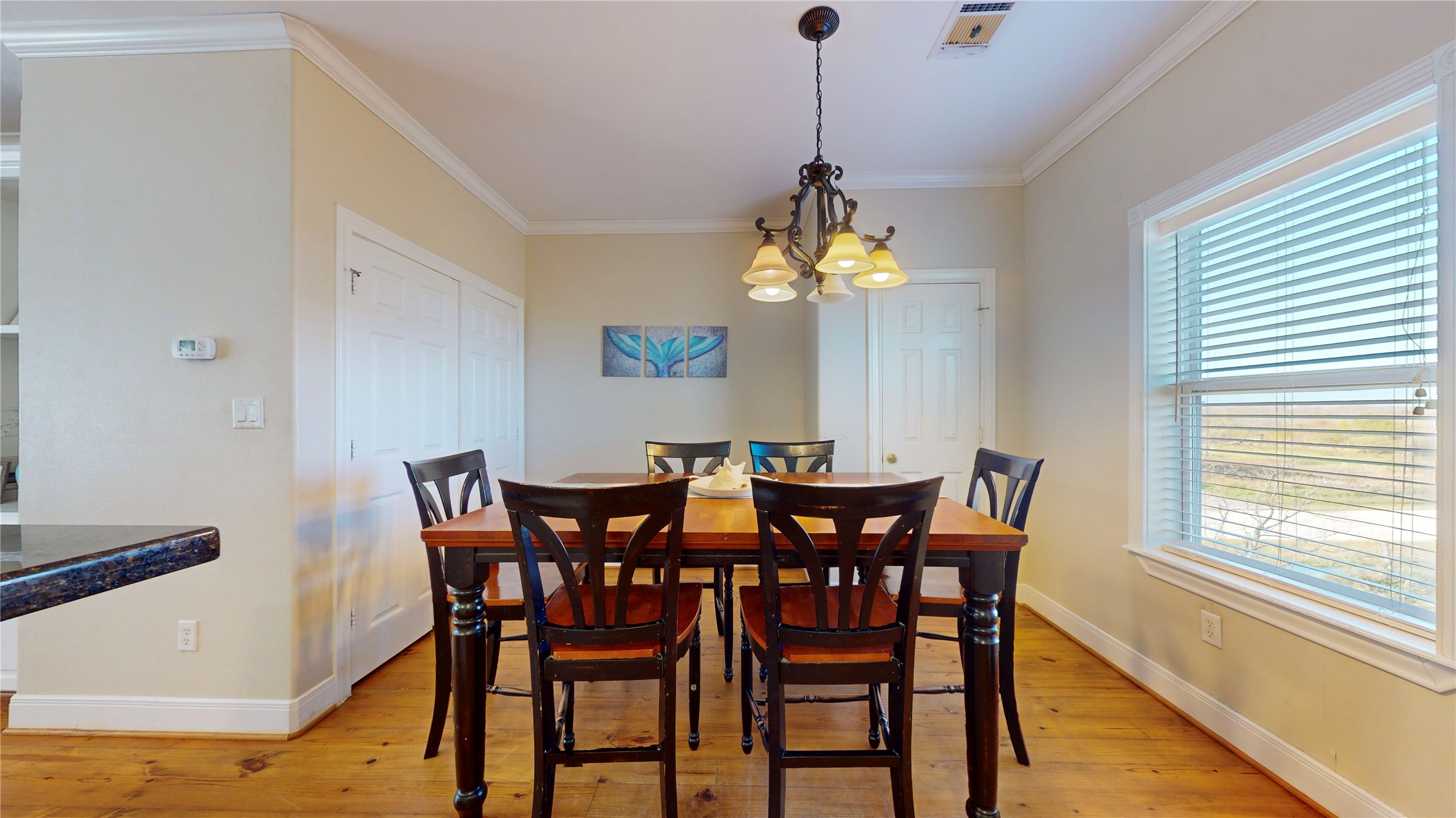 906 Helen Boulevard Crystal Beach, TX 77650 - Photo 9 of 35