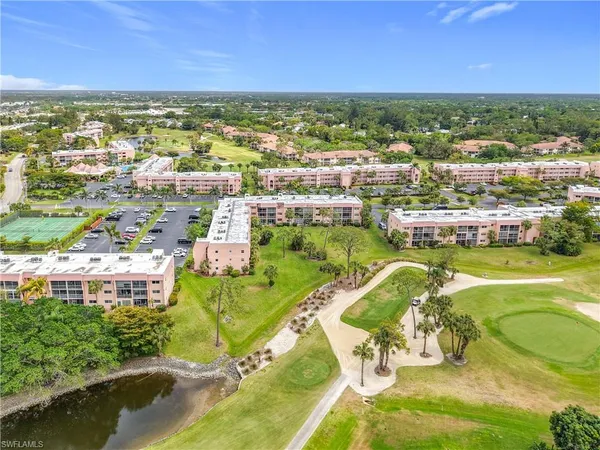 $1,295 | 150 Turtle Lake Court, Unit 309, Naples, FL 34105