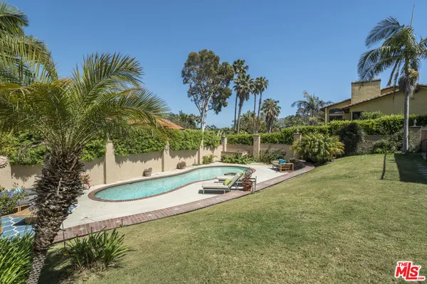 $5,945,000 | 7036 Grasswood Avenue, Malibu, CA 90265