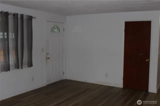 $549,950 | 10415 Wilkeson Street South, Tacoma, WA 98444