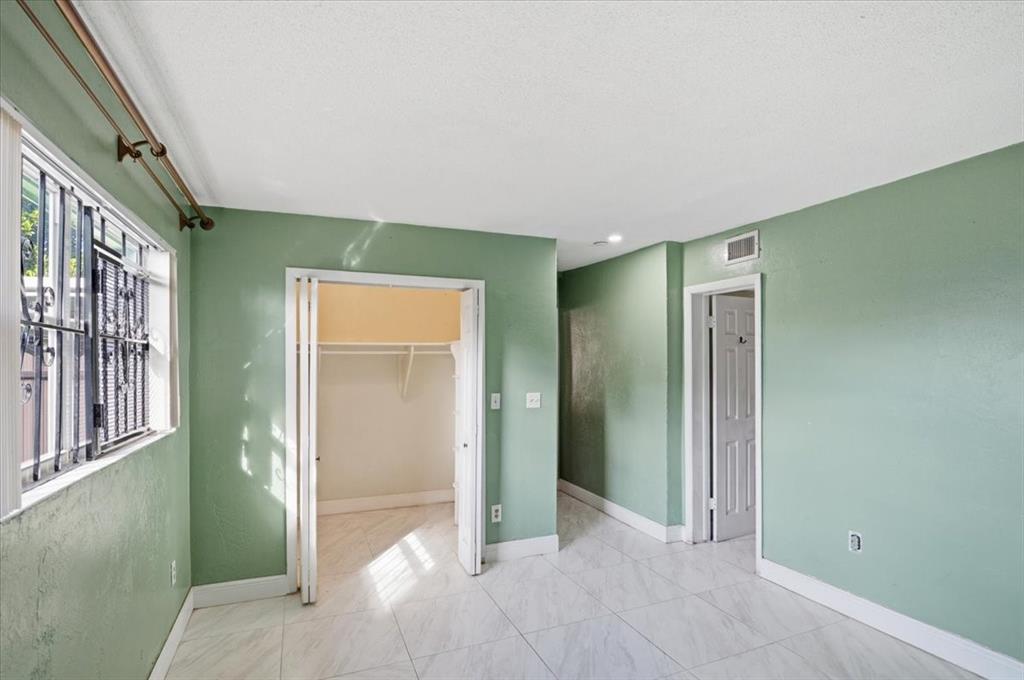 1320 Northwest 86th Street Miami, FL 33147 - Photo 18 of 41