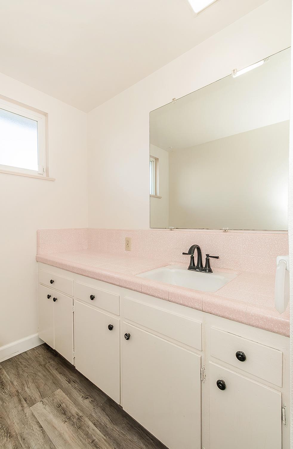 572 West Huntsman Avenue Reedley, CA 93654 - Photo 17 of 27 Gallery Image 17