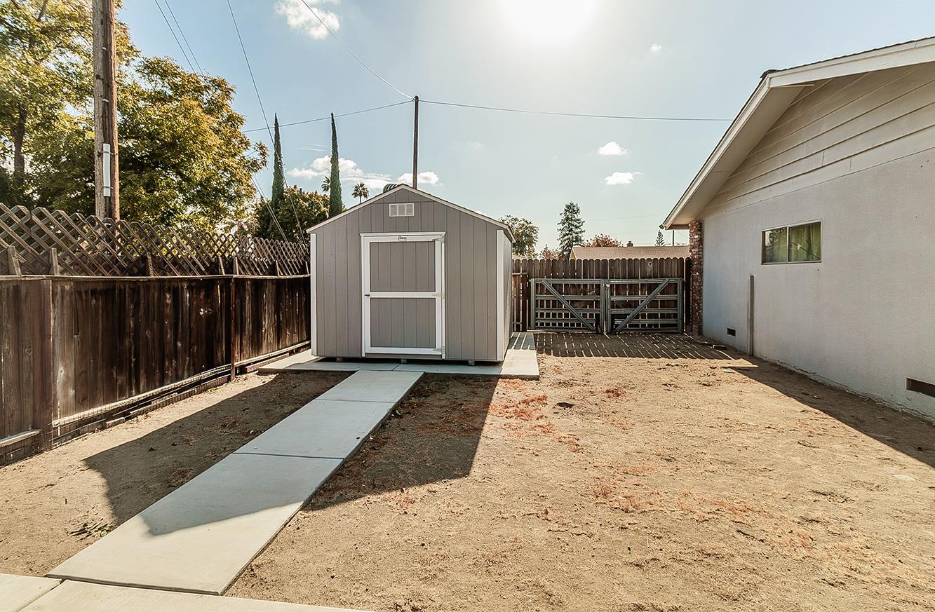 572 West Huntsman Avenue Reedley, CA 93654 - Photo 25 of 27 Gallery Image 25