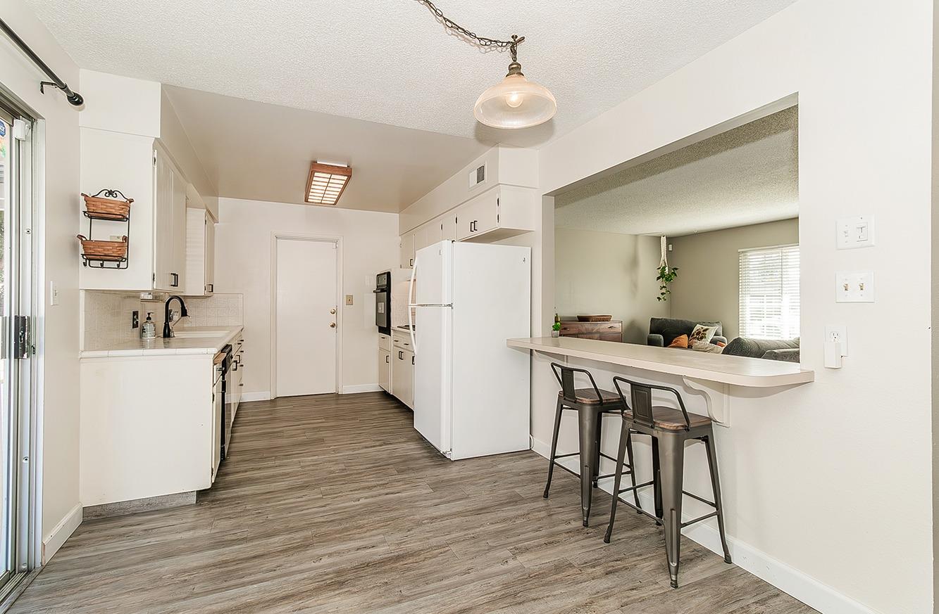 572 West Huntsman Avenue Reedley, CA 93654 - Photo 9 of 27 Gallery Image 9