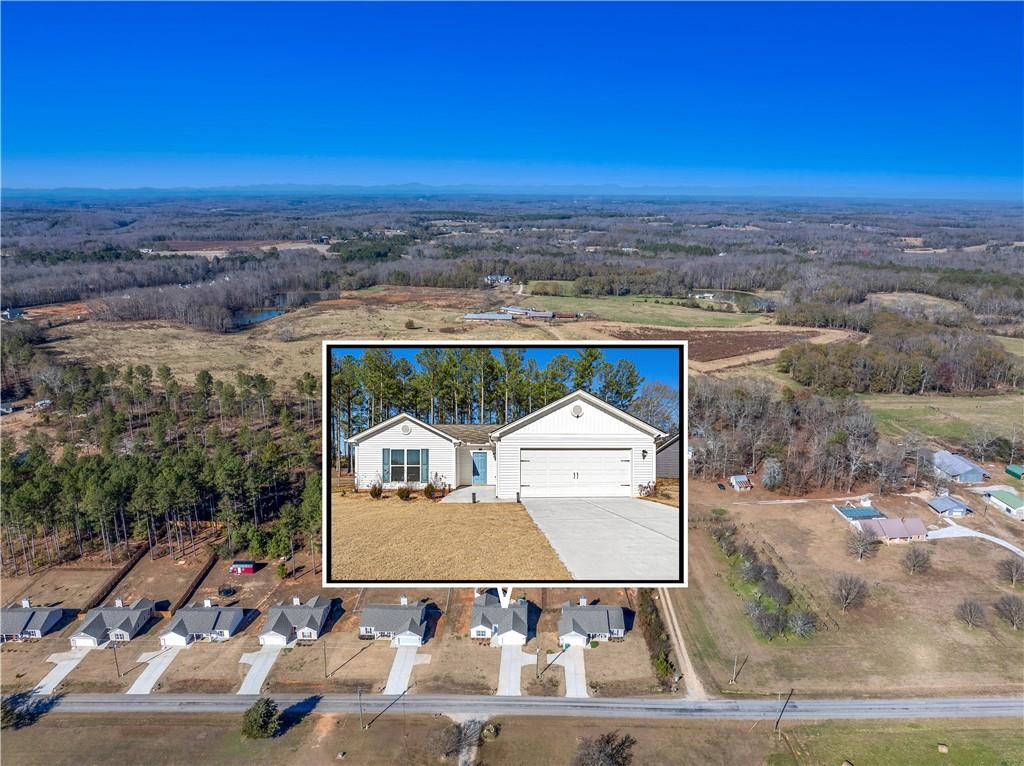 328 Walnut Drive Hartwell, GA 30643 - Photo 28 of 33 an aerial view of a house