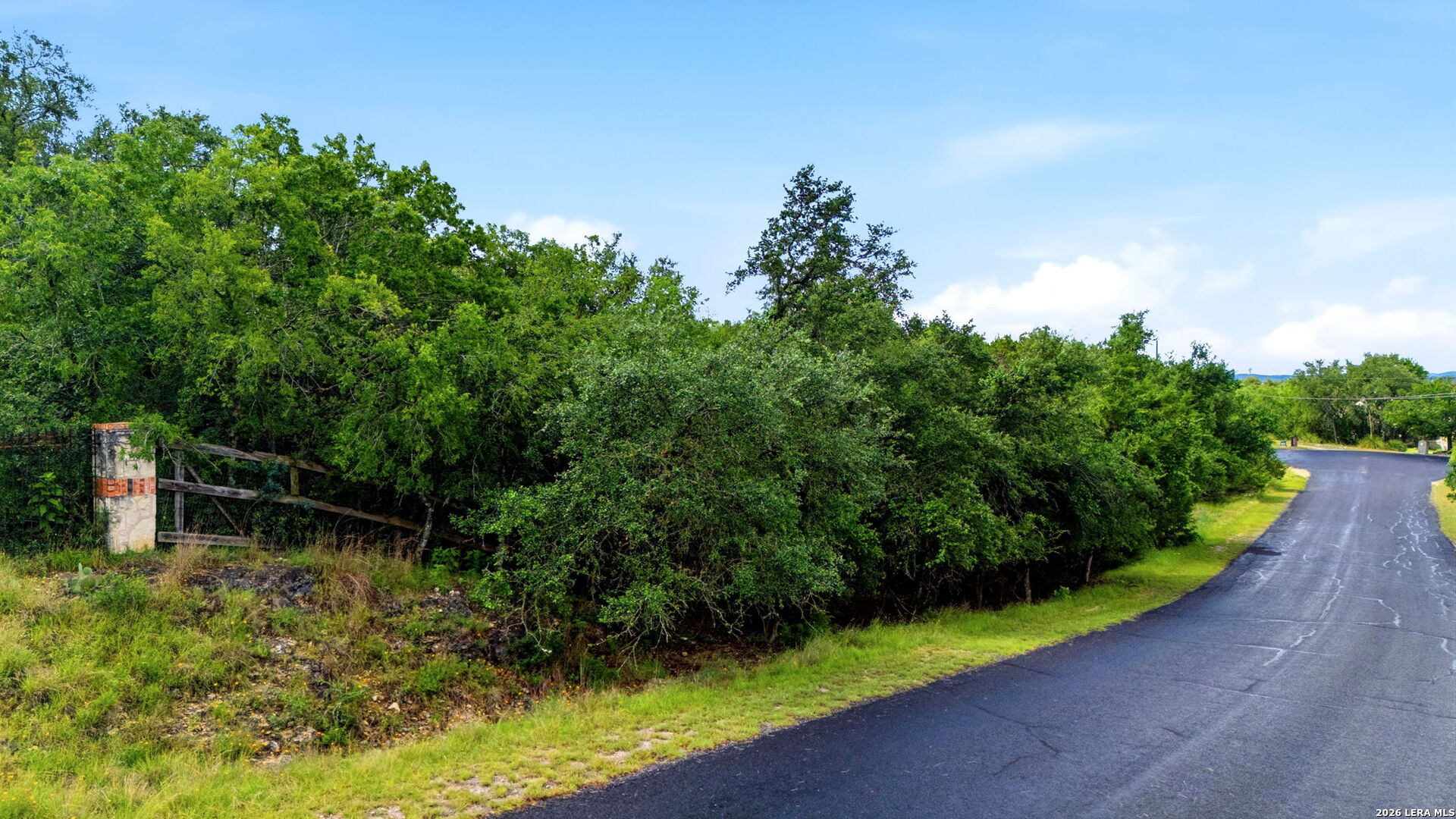 8222 Rocking Horse Lane Boerne, TX 78015 - Photo 8 of 16