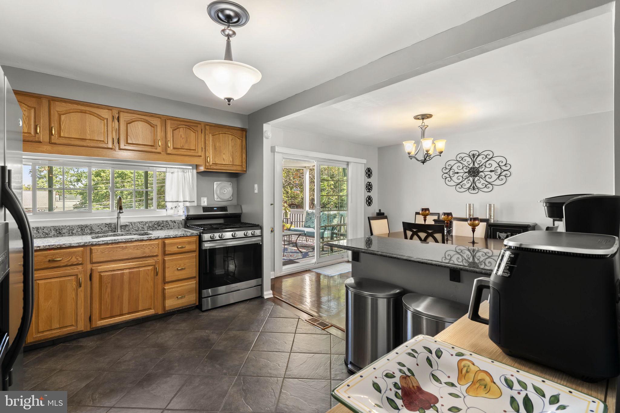 1839 Ambler Road Abington, PA 19001 - Photo 8 of 32 Gallery Image 8