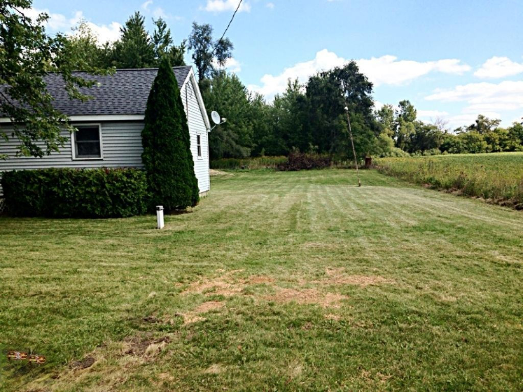 12872 Sunfield Road Sunfield, MI 48890 - Photo 3 of 18 S14