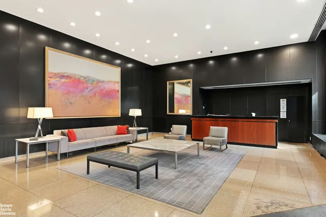 $670,000 | 444 East 86th Street, Unit 27E | Upper East Side