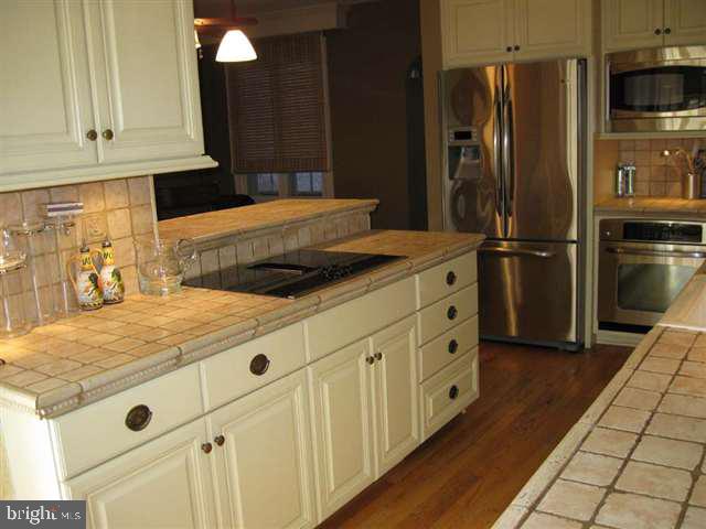 126 Java Avenue Hershey, PA 17033 - Photo 3 of 14 Gallery Image 3