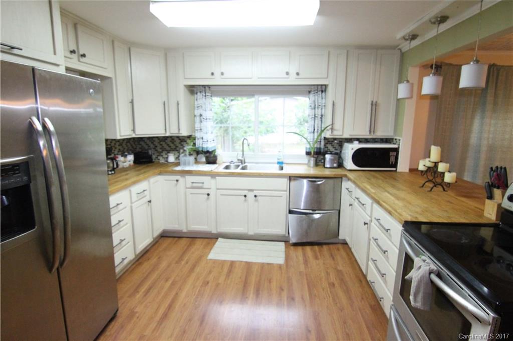 908 Hickory Grove Road Gastonia, NC 28056 - Photo 12 of 23 Gallery Image 12