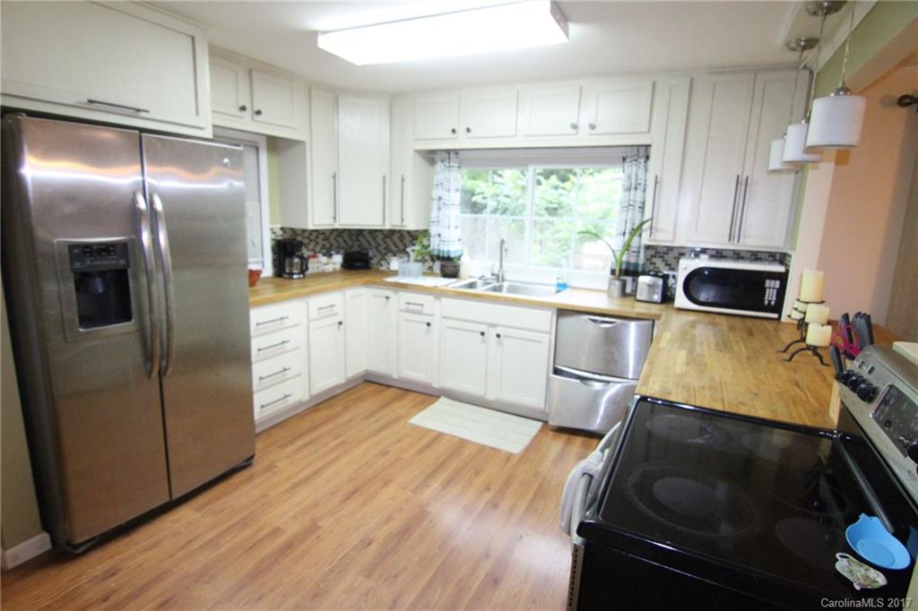 908 Hickory Grove Road Gastonia, NC 28056 - Photo 9 of 23 Gallery Image 9