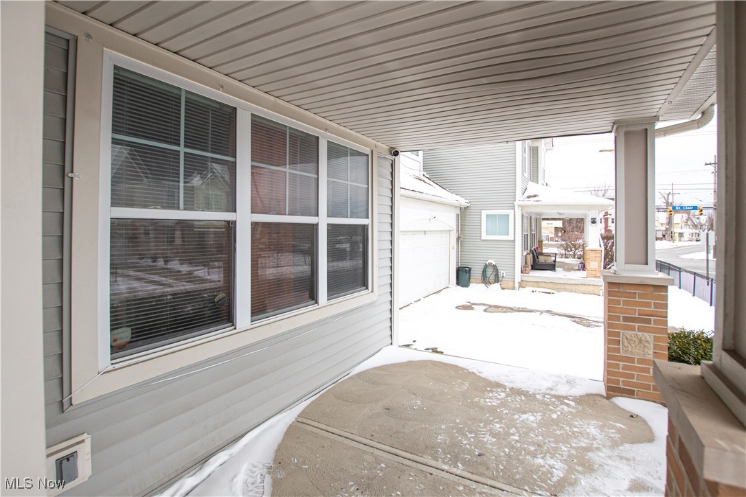 844 Royal Road Cleveland, OH 44110 - Photo 2 of 35