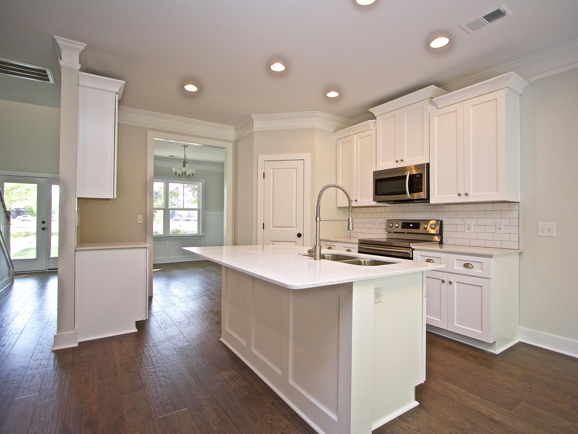 1273 Hamlin Road Mount Pleasant, SC 29466 - Photo 5 of 25 IMG_7507