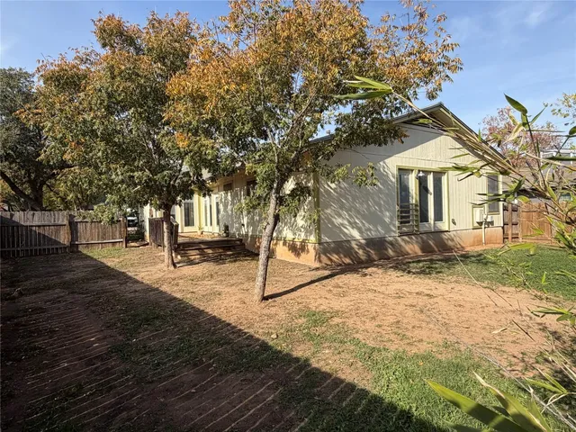 $2,100 | 4519 Keota Drive, Austin, TX 78749