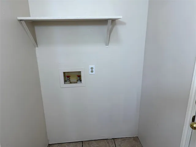 $2,100 | 4519 Keota Drive, Austin, TX 78749