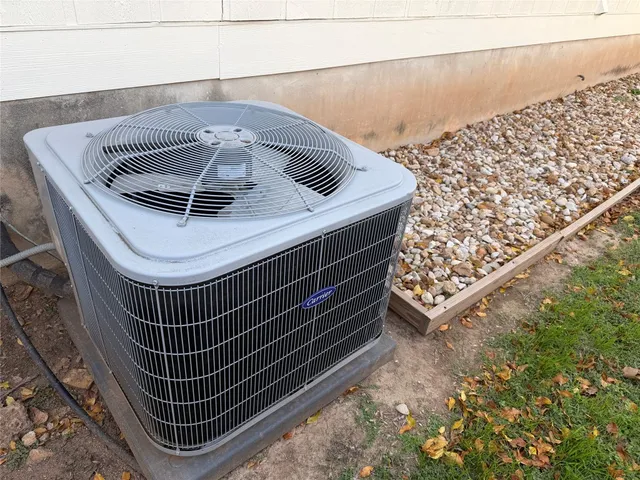 $2,100 | 4519 Keota Drive, Austin, TX 78749