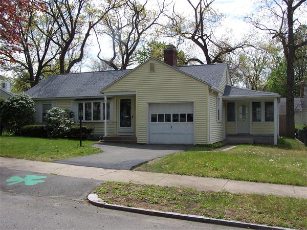 81 Weymouth Street Springfield, MA 01108 - Photo 1 of 13 Gallery Image 1