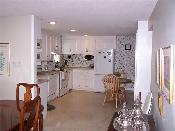 81 Weymouth Street Springfield, MA 01108 - Photo 6 of 13 Gallery Image 6
