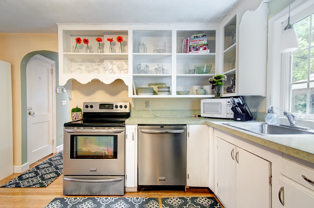 63 St Louis Street Worcester, MA 01607 - Photo 11 of 22 Gallery Image 11