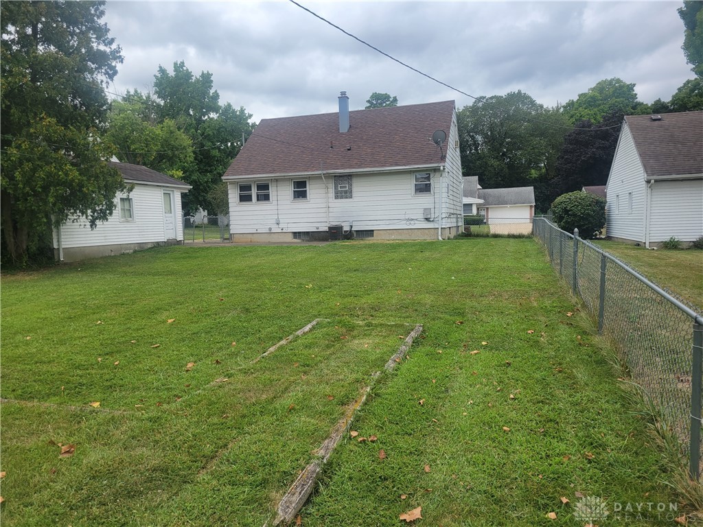 4060 Halworth Road Dayton, OH 45405 - Photo 5 of 16
