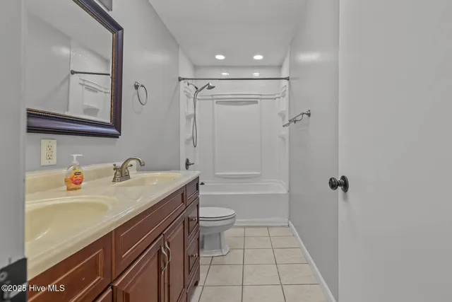 $240,000 | 204 Chappell Creek Court, Richlands, NC 28574