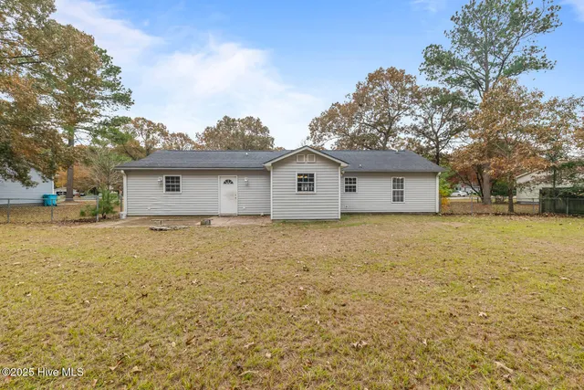 $240,000 | 204 Chappell Creek Court, Richlands, NC 28574