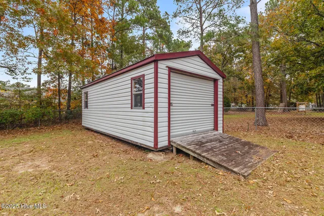 $240,000 | 204 Chappell Creek Court, Richlands, NC 28574