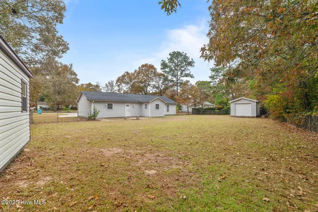 $240,000 | 204 Chappell Creek Court, Richlands, NC 28574