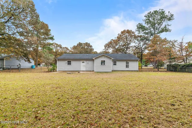 $240,000 | 204 Chappell Creek Court, Richlands, NC 28574