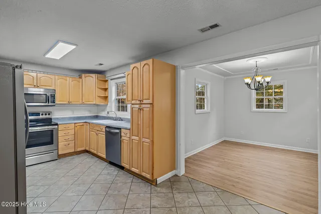 $240,000 | 204 Chappell Creek Court, Richlands, NC 28574