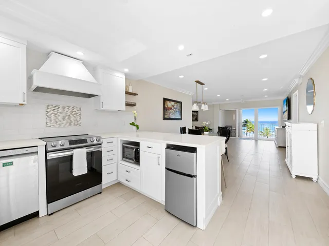 $7,000 | 3101 South Ocean Boulevard, Unit 506, Highland Beach, FL 33487