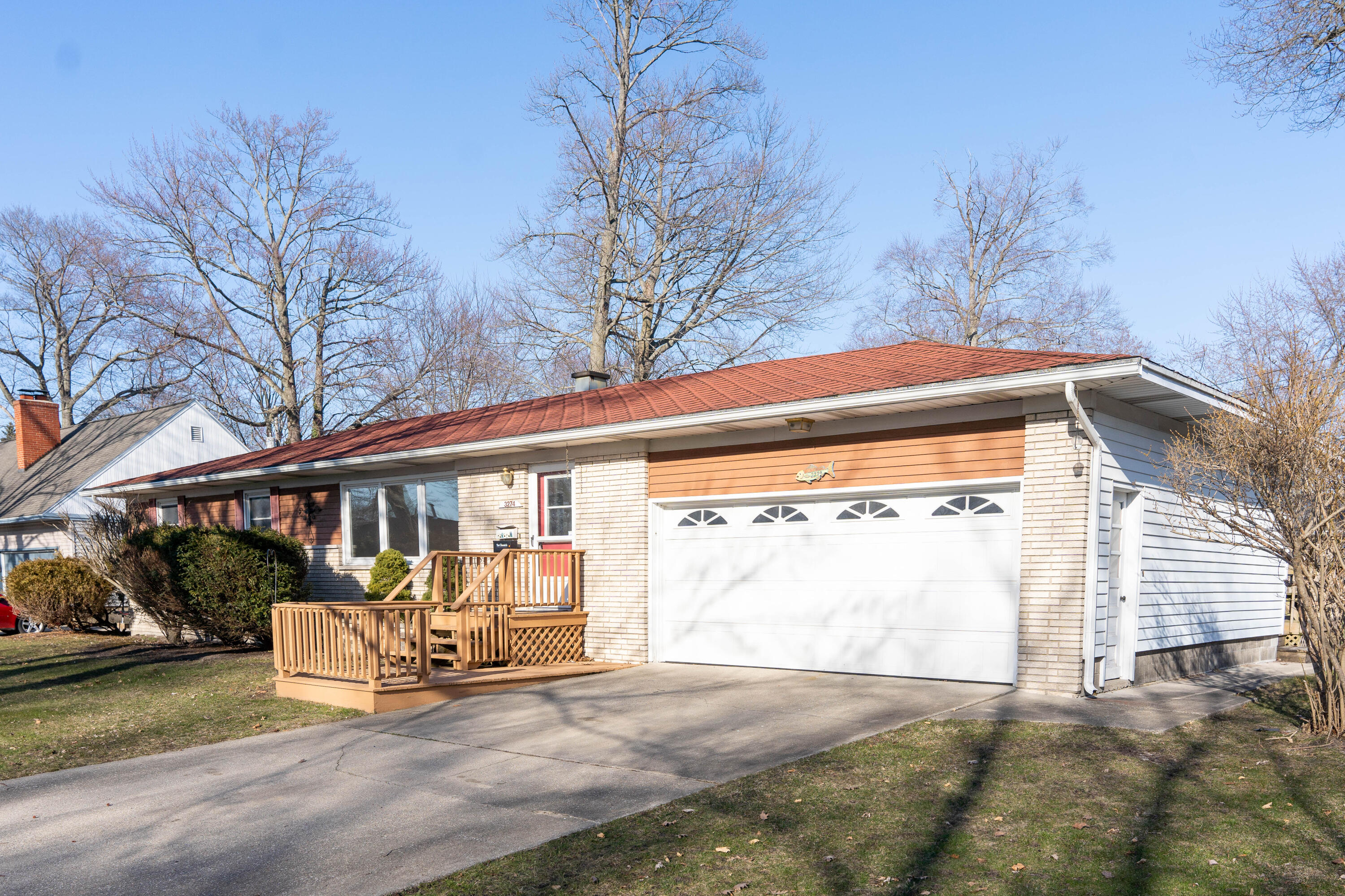 3274 Hanley Road Muskegon, MI 49441 - Photo 2 of 26 DSC04586