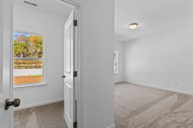 a view of window in an empty room