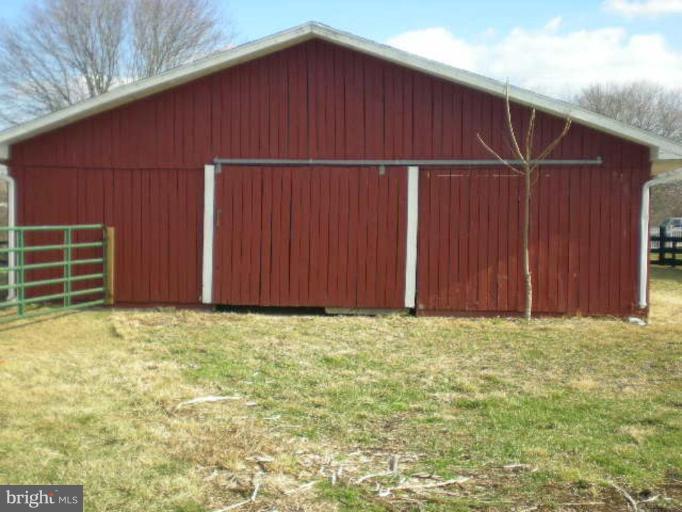 657 Cattail Run Road Charles Town, WV 25414 - Photo 2 of 30 Barn