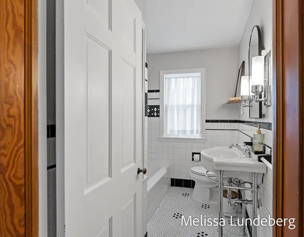 $550,000 | 220 Barber Street, Spring Lake, MI 49456