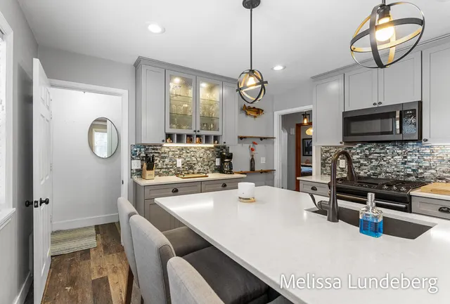 $550,000 | 220 Barber Street, Spring Lake, MI 49456