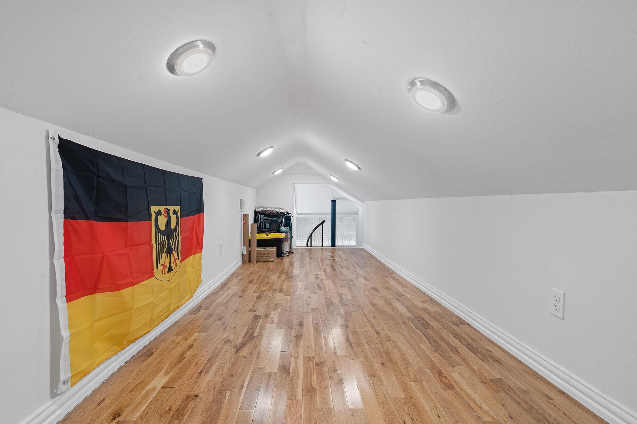 1700 Northwood Road Austin, TX 78703 - Photo 35 of 40 Upstairs 1/1 loft