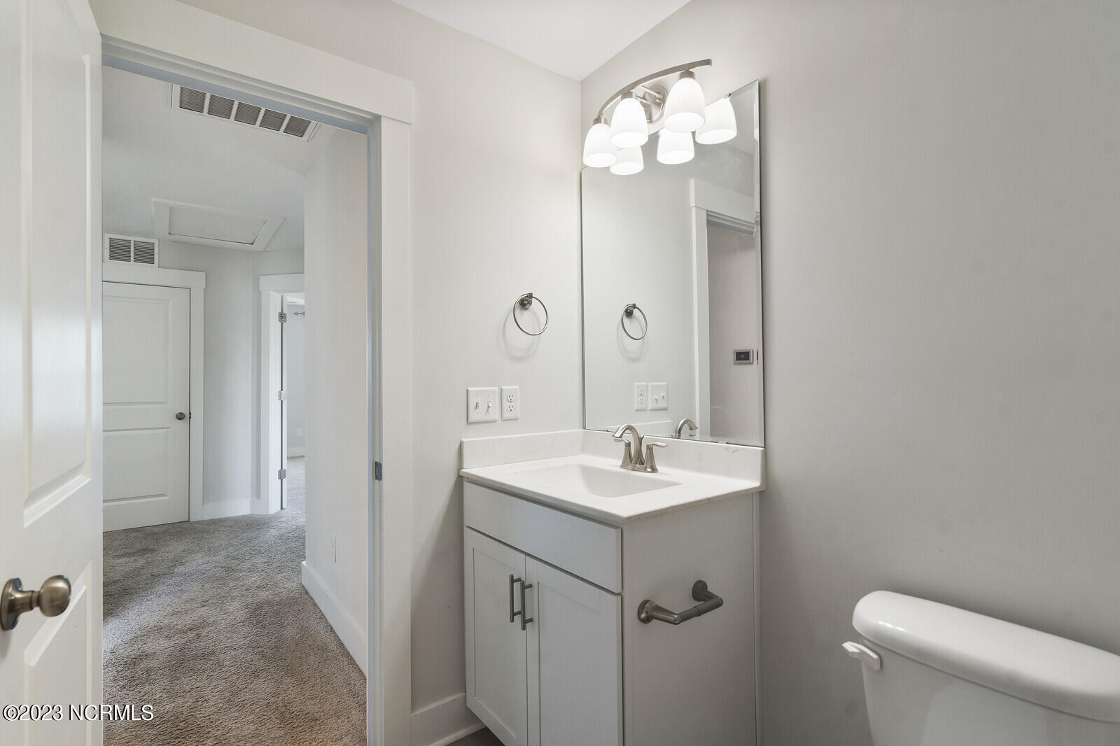 532 Toms Creek Road Rocky Point, NC 28457 - Photo 38 of 59 Shared bathroom upstairs