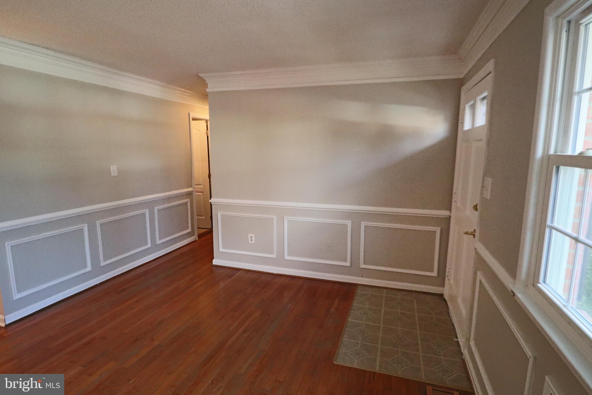 13132 Haddock Road Woodbridge, VA 22193 - Photo 5 of 32 Gallery Image 5