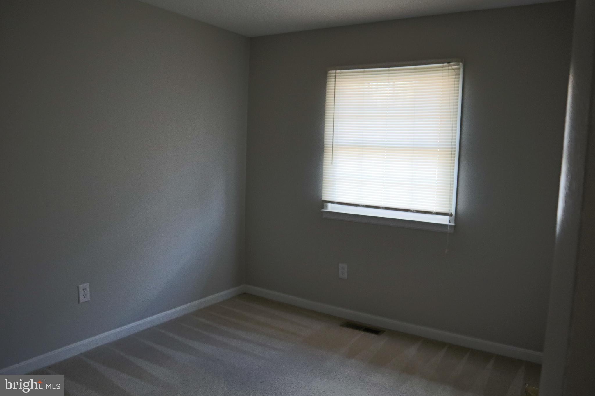 13132 Haddock Road Woodbridge, VA 22193 - Photo 9 of 32 Gallery Image 9