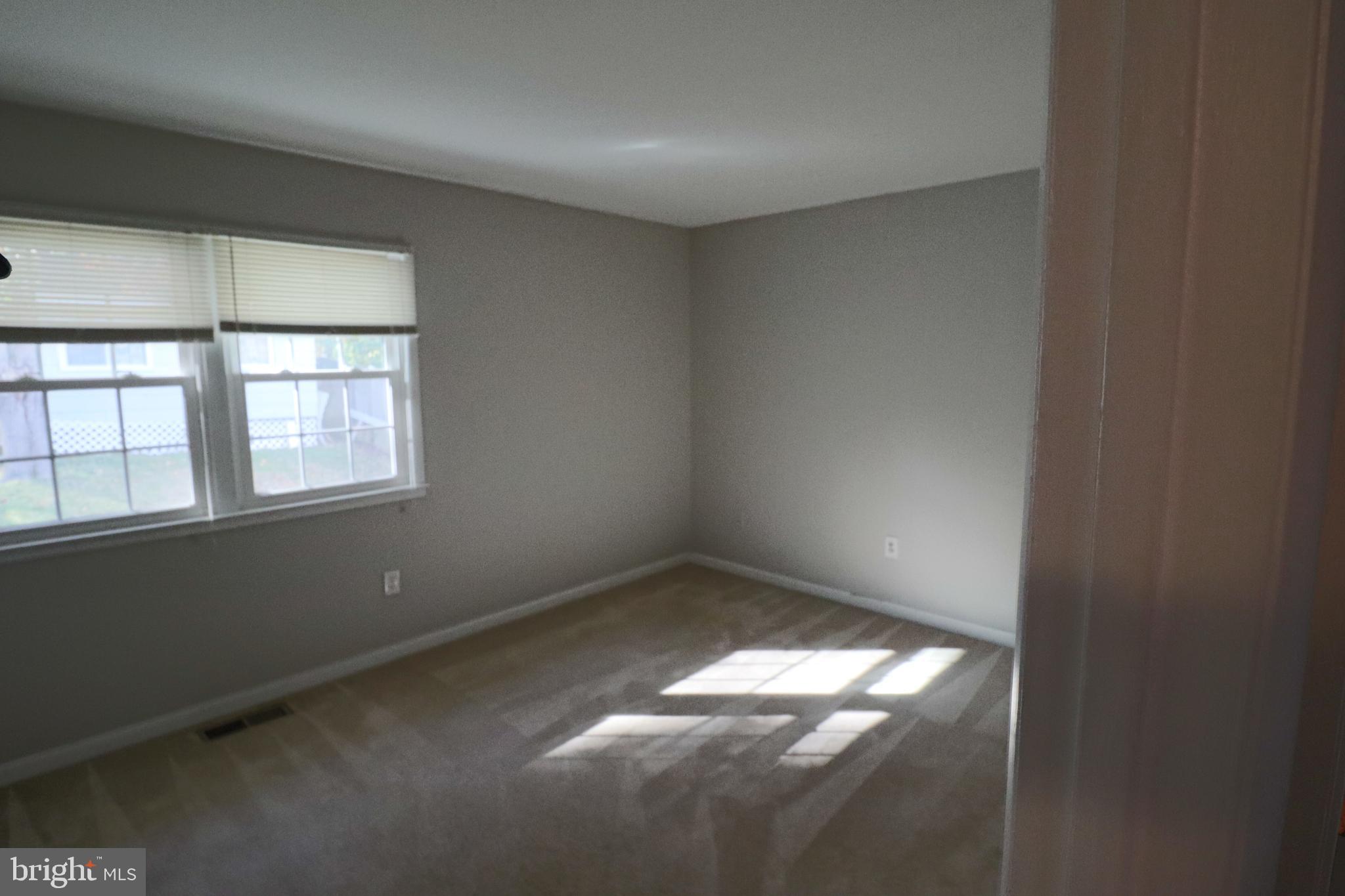 13132 Haddock Road Woodbridge, VA 22193 - Photo 10 of 32 Gallery Image 10