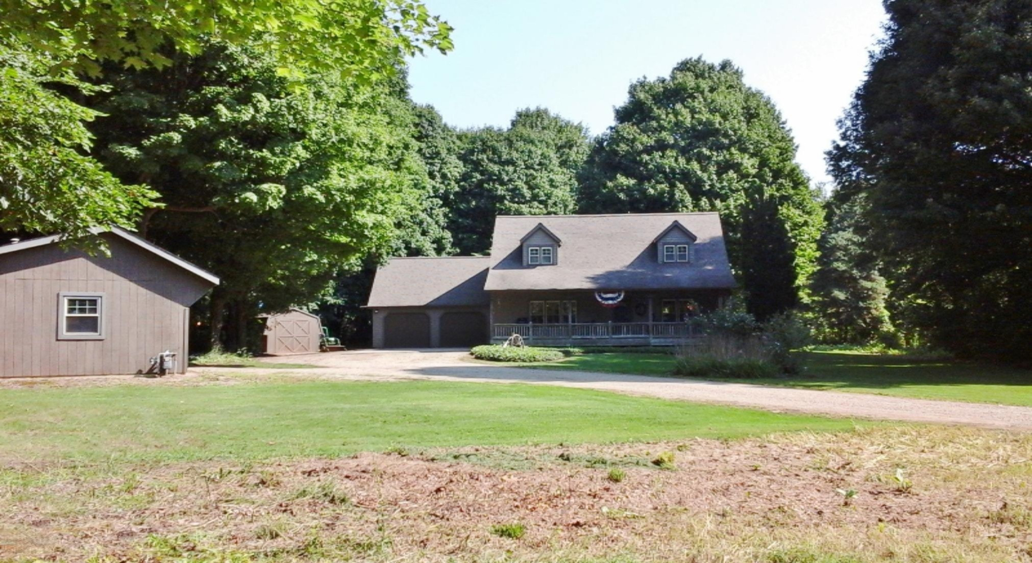 8139 Dan Smith Road Watervliet, MI 49098 - Photo 85 of 94 20160817_111006